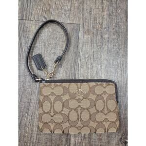 Coach Corner Zip Wristlet Mini Wallet Brown Classic Logo NEW